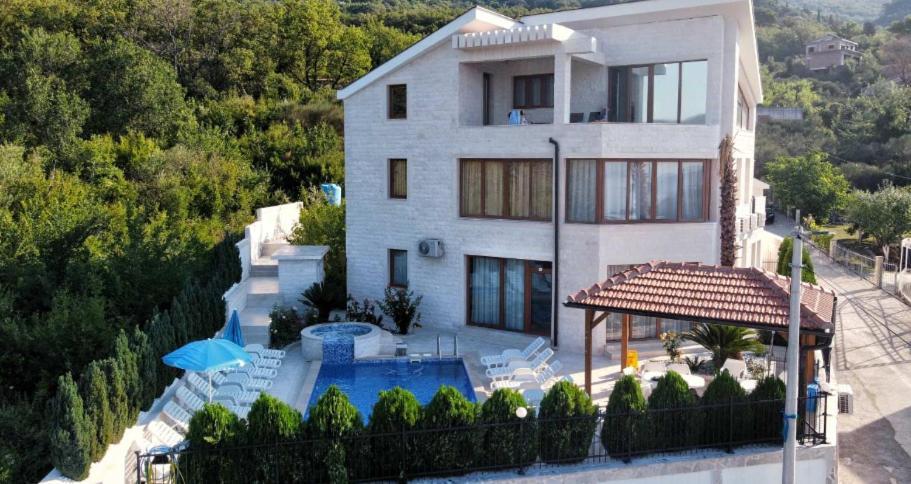 Villa Rakhimov 赫尔采格诺维 外观 照片