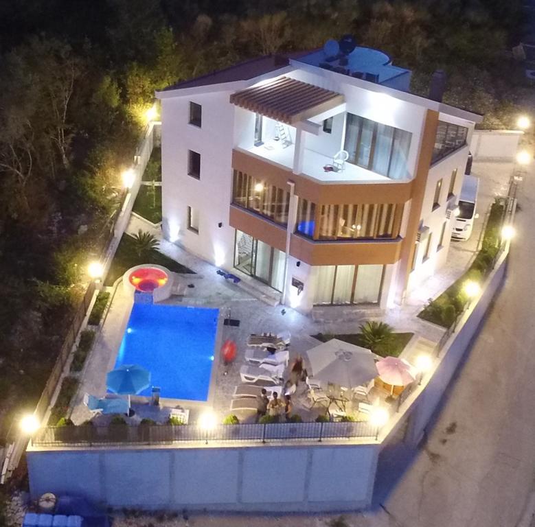 Villa Rakhimov 赫尔采格诺维 外观 照片